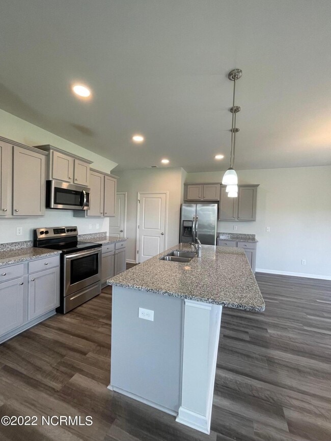 Photo - 800 Lenox Dr