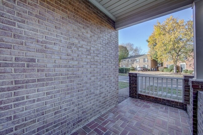 Photo - 1129 W Main St