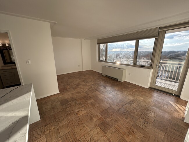 Photo - 2800 Wisconsin Ave NW Unit 906