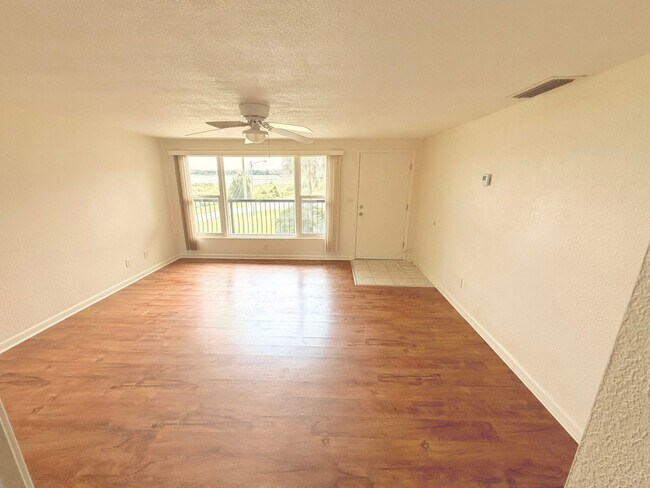 8915 Silver Lake Dr Unidad 11