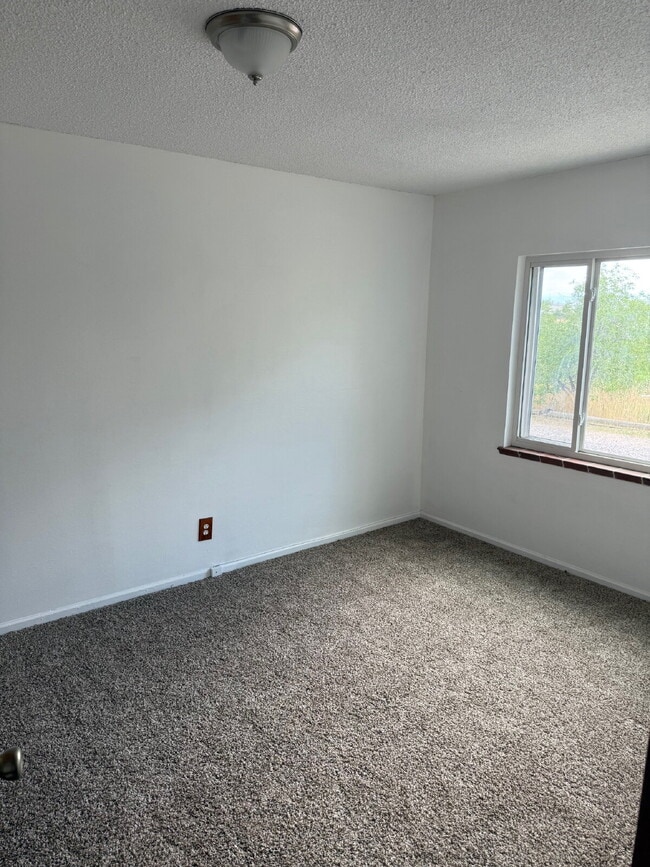 Photo - "Charming 2-Bedroom Upstairs of Duplex Ret... Unit A
