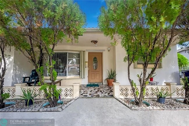 beautiful house in a quiet neighborhood - beautiful house in a quiet neighborhood