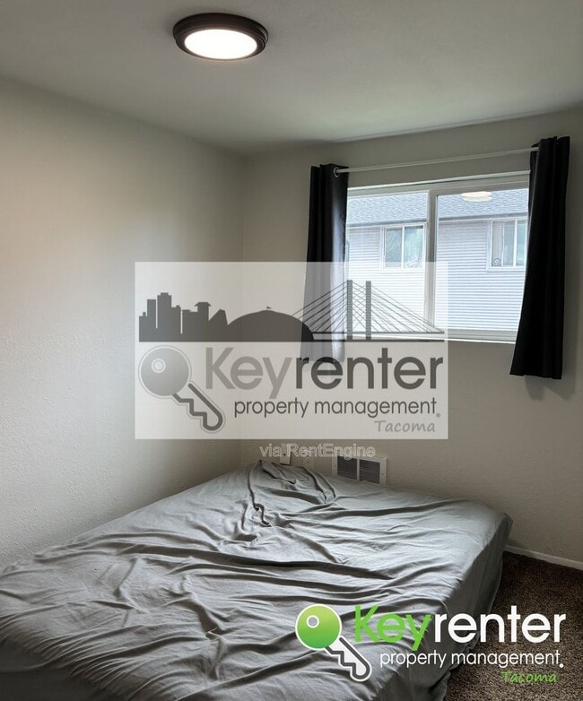 Photo - 1302 E 40th St