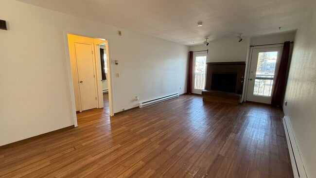 Photo - A quaint (2) Bed, (1) Bath unit with mountain views!