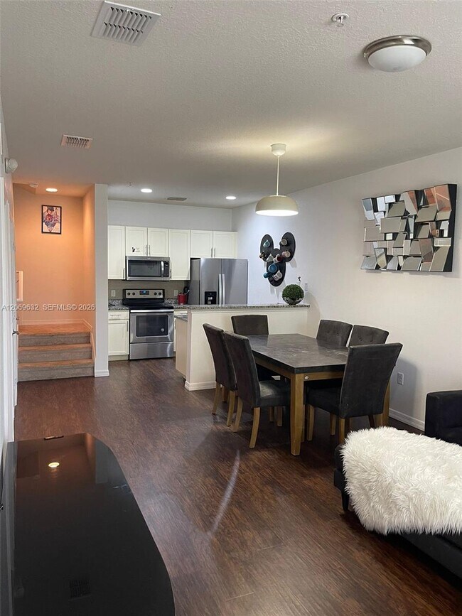 Photo - 3202 Cupid Pl