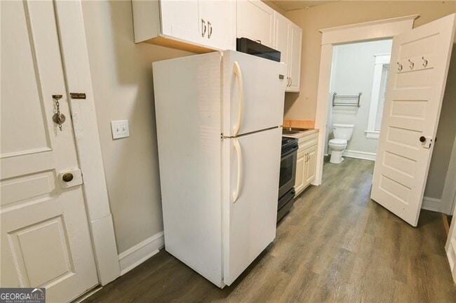 Photo - 340 W Washington St