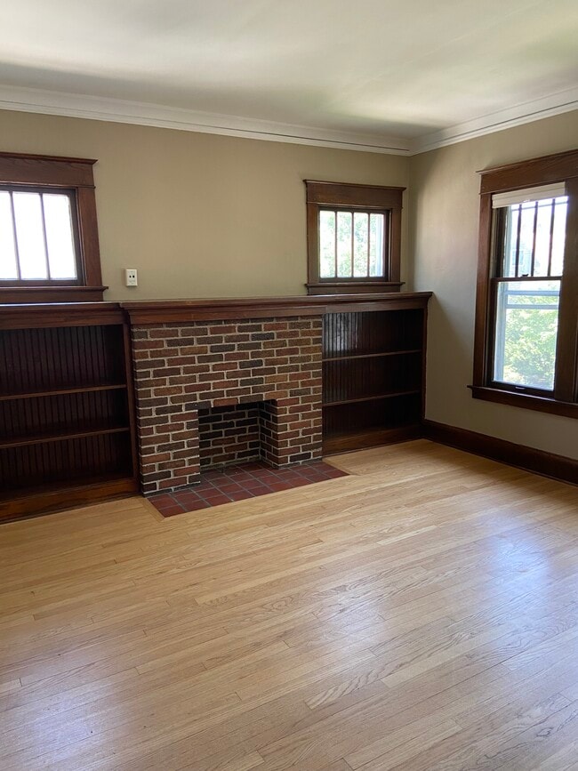 Photo - 3333 N Newhall St