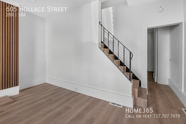 605 Hollace St