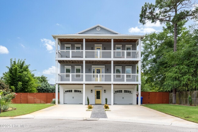 Building Photo - 1029 Bennet Ln Rental