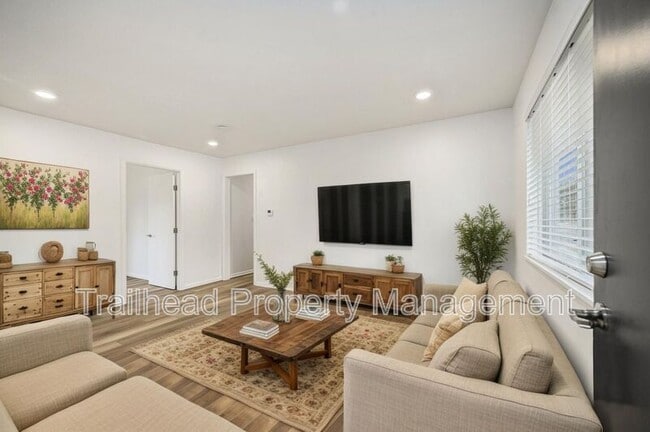 Photo - 8313 Lowell Ave