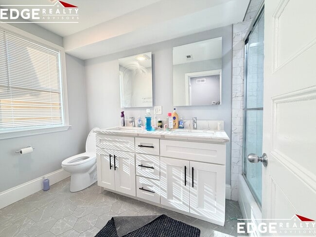 Photo - 24 Tremont St