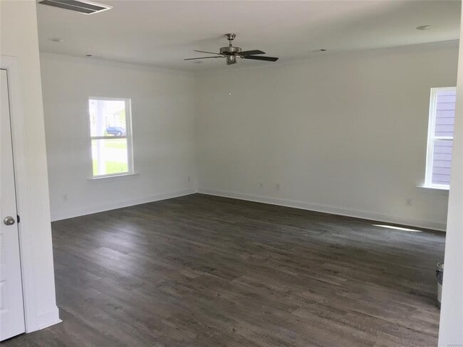 Photo - 5206 Pike Lp