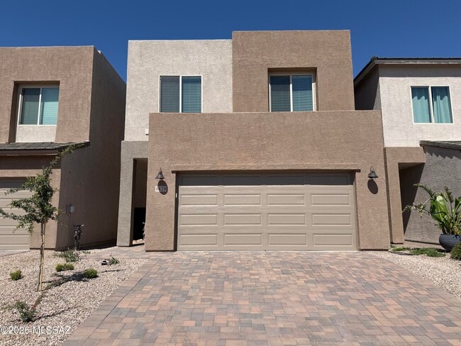 Building Photo - 8829 N Sherry Cervi Wy