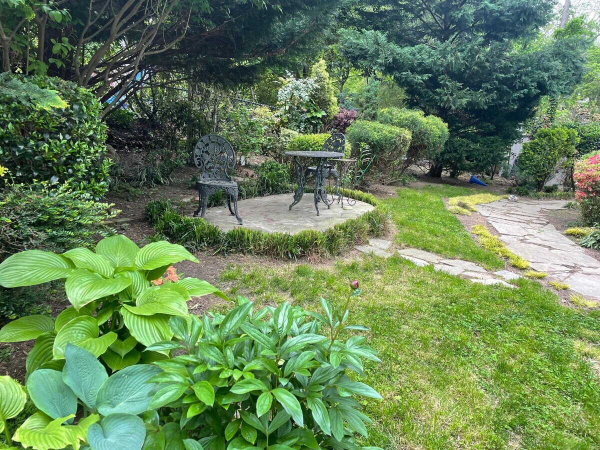 Photo - 2606 S Hayes St