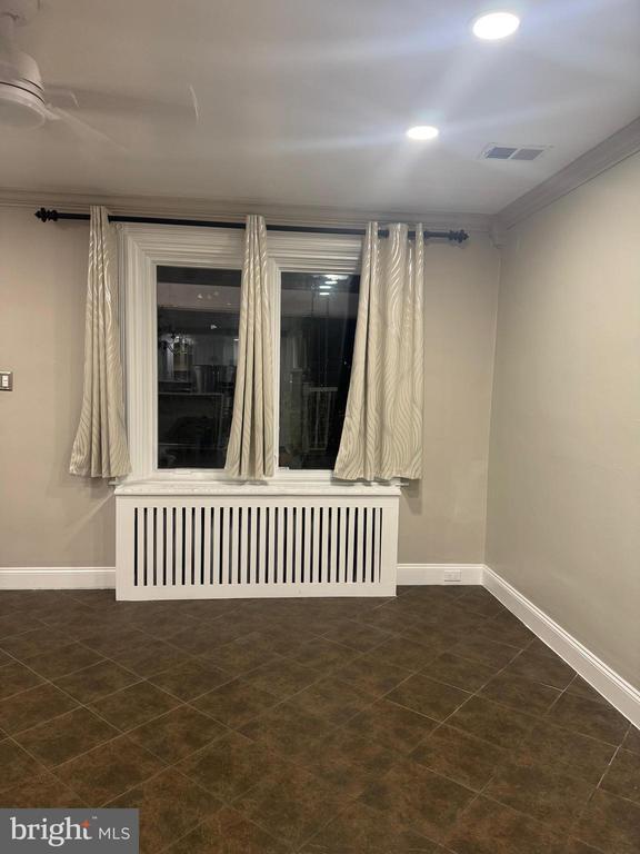 Photo - 725 W Mt Vernon St