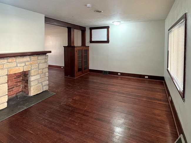 Photo - 1115 Woodward Ave