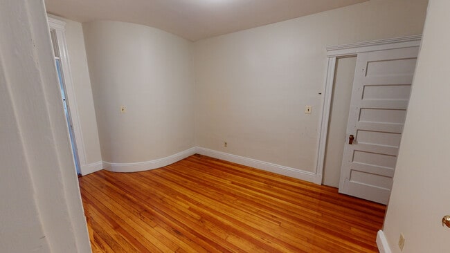 Photo - 1906 Beacon St Apartments Unit 2