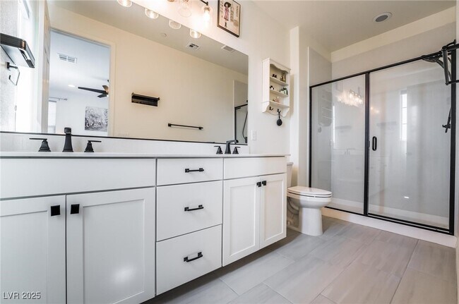 Photo - 128 Kimberlite Dr