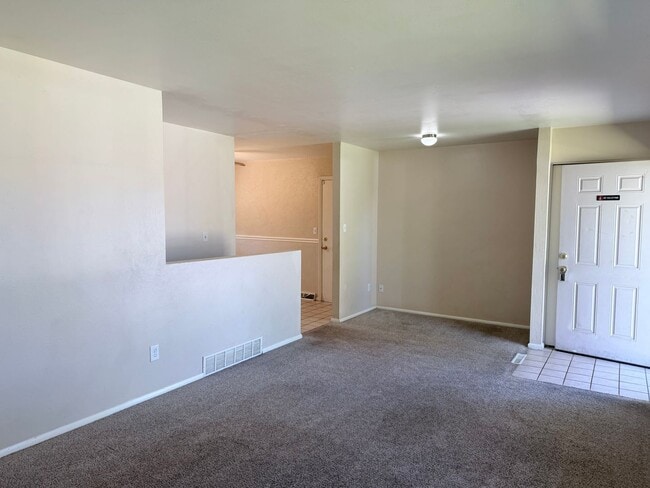 Photo - 1938 Berkshire Ln