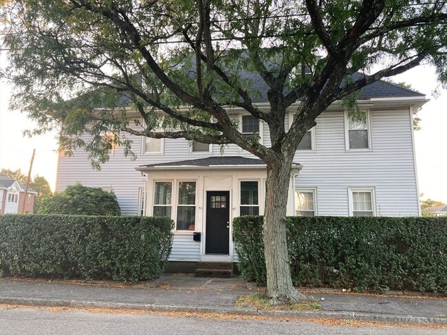 Photo - 80 Trafford St