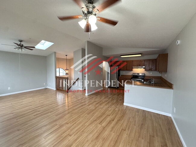 Photo - 2385 Fieldstone Cir