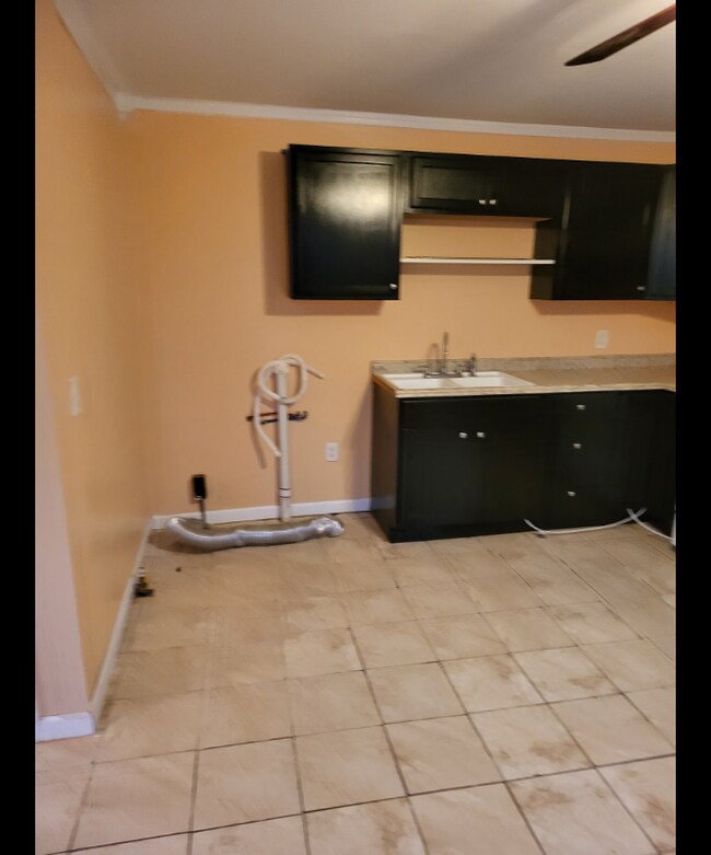 Photo - 107 Canaan St Unidad 2