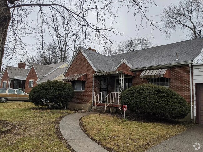 Building Photo - 1628 Wesleyan Rd Rental