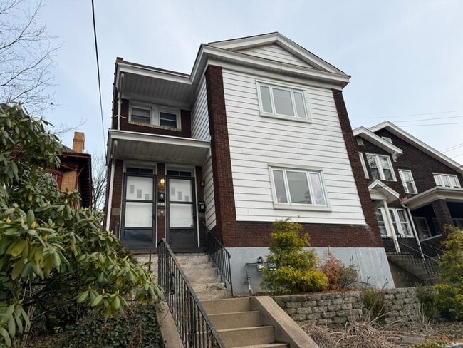 Building Photo - 3518 Beechwood Blvd Unit 1