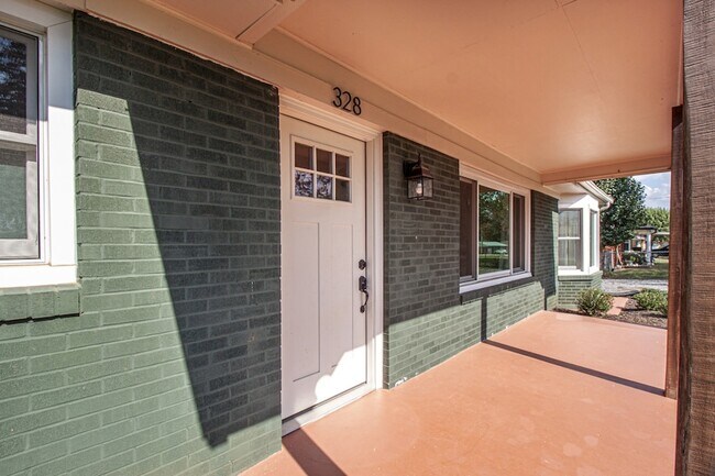 Photo - 328 Margo Ln