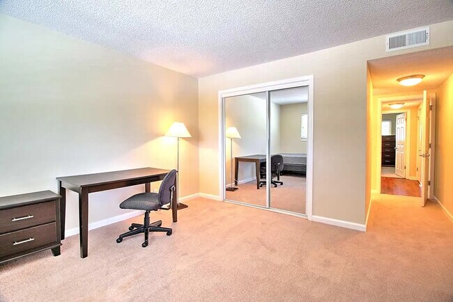 Sharon Grove Apartments