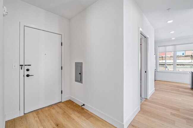 Photo - 293 Fairmount Ave Unit 404