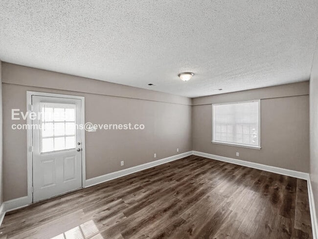 Photo - 6534 Valerie Dr