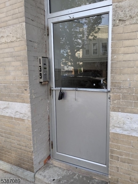 Building Photo - 139 9th St Rental