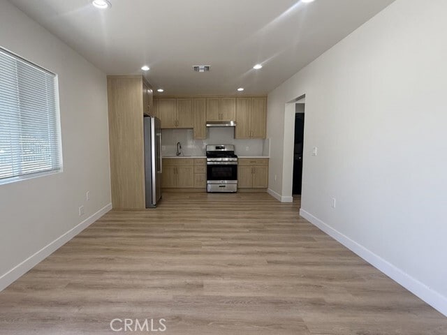 Building Photo - 2407 Grandeur Ave