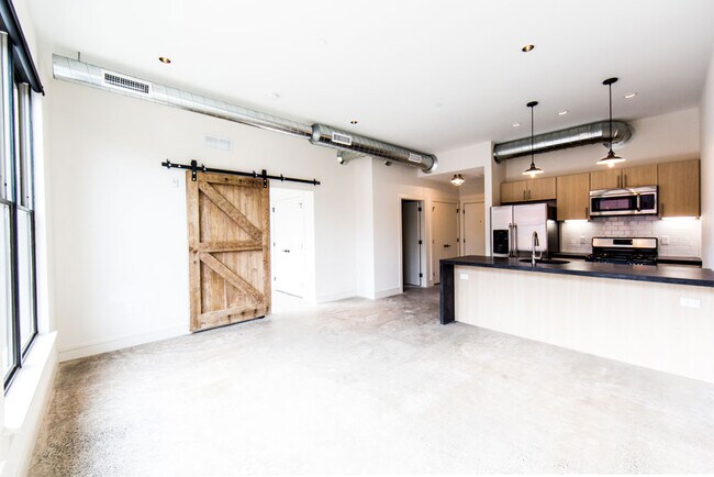 Photo - 19th and Fairmount