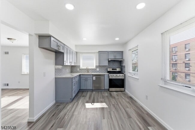 Photo - 23 Renaissance Dr Unidad 2