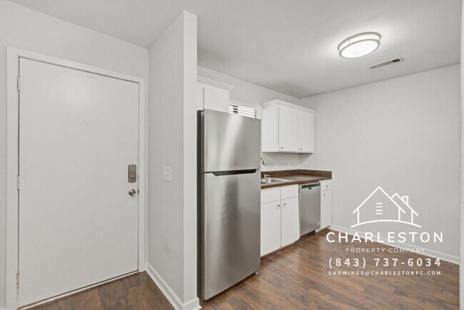 Photo - 2741 Jobee Dr Unit 5