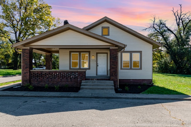 Photo - 115 Kansas St