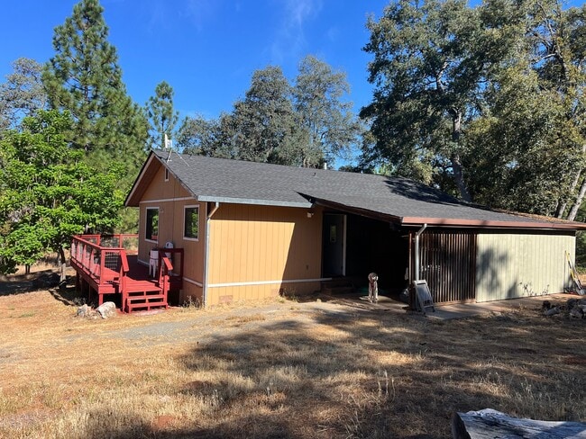 10663 Smith Station Rd