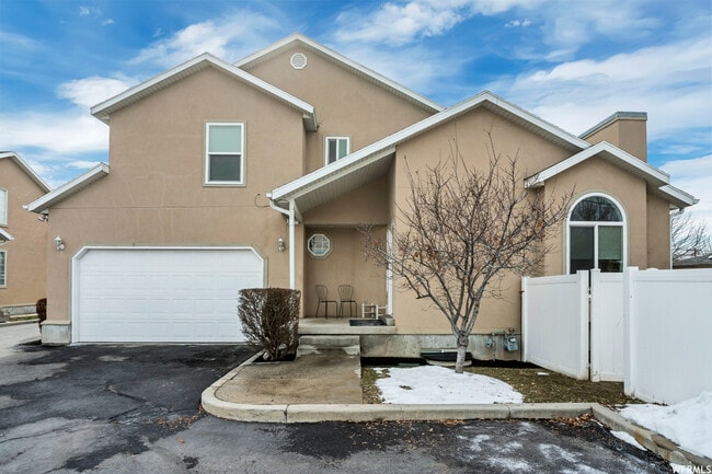 Photo - 1489 E 3900 S Townhome