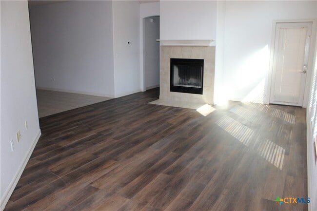 Photo - 112 Clearwater Ct