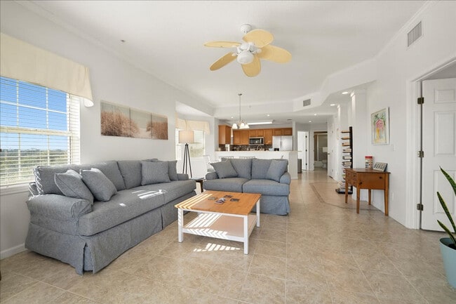 Photo - 264 Gibraltar Ct Unit SI FL3-ID1509623P