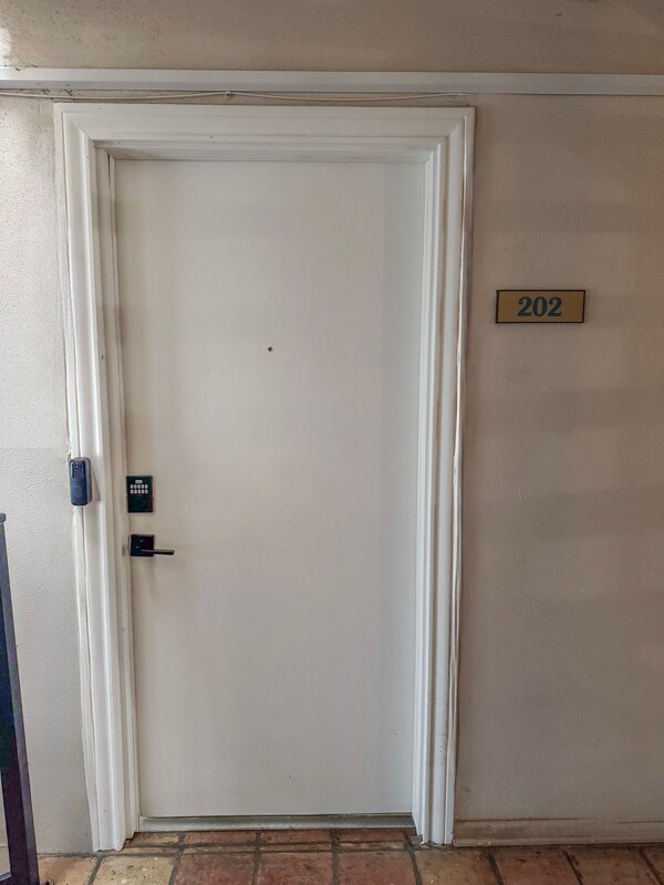 Photo - 170 De Chantle Rd Unidad 202