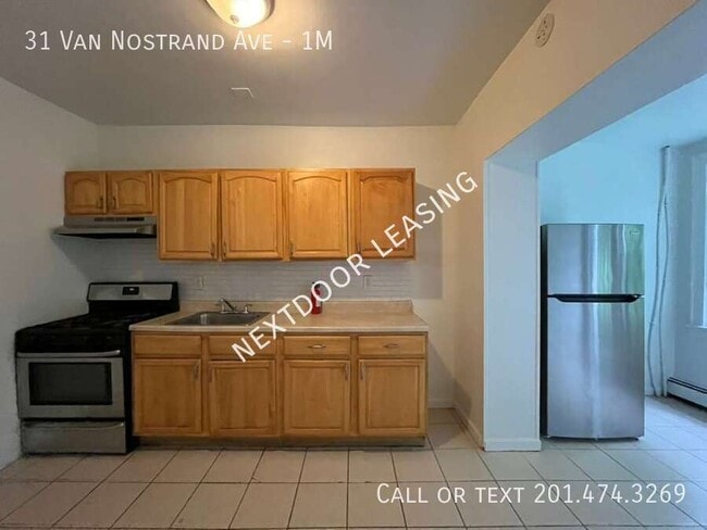 Building Photo - 31 Van Nostrand Ave Unit 1M