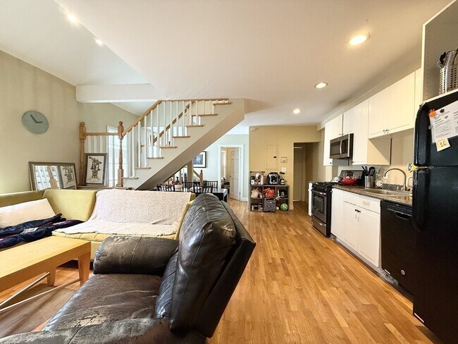 Photo - 51 Clifton St Unit 51