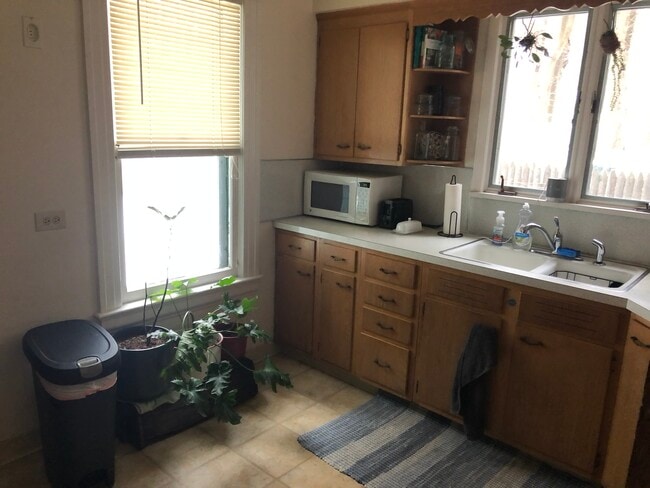 kitchen - 336 Field St