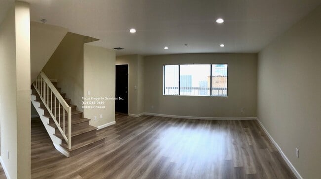 Photo - 604 W Milford St Unidad 2