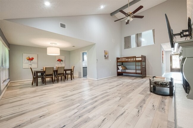 Photo - 1723 Rock Fence Dr