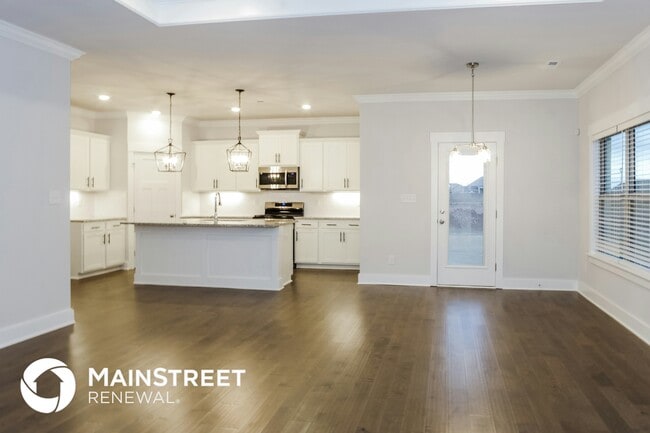 Photo - 14704 Greenleaf Dr