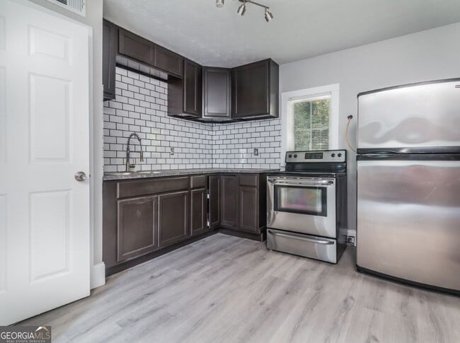 Photo - 511 Gresham Park Dr